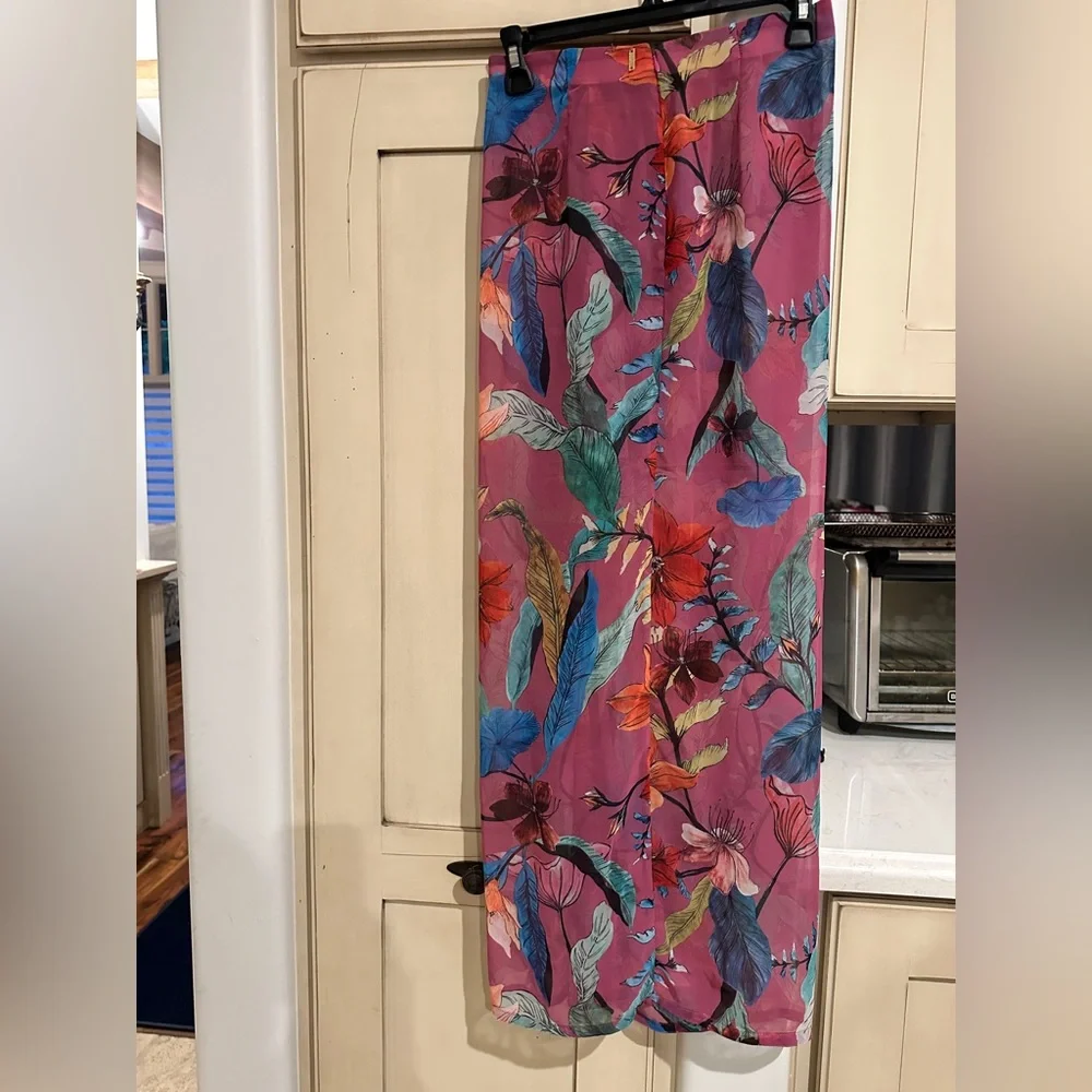 Classy Beach Cover-up Fringed Crochet Trimmed Printed Chiffon Pareo Skirt NWOT - Picture 5 of 6